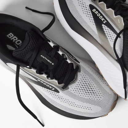 White/Black/Tan